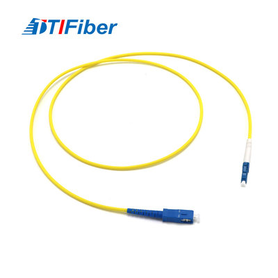La correction optique de fibre du SM SX de FTTX LC UPC-SC UPC attachent l'ODM d'OEM