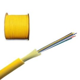 6 unimodaux d'intérieur jaunes creusent les câbles de fibre optique pour le réseau de FTTH