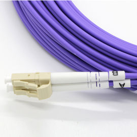 Corde de correction optique duplex à plusieurs modes de fonctionnement de la fibre OM4 LC/UPC polissant la veste de PVC LSZH
