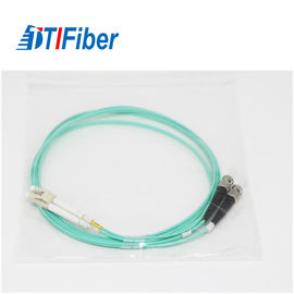 Basse corde de correction optique de fibre de perte LC-FC LSZH 1~144 multi - configurations de coutume de fibres