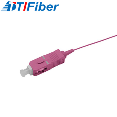 Sc UPC 50/125 OM4 Violet Fiber Optic Pigtail à plusieurs modes de fonctionnement de FTTH