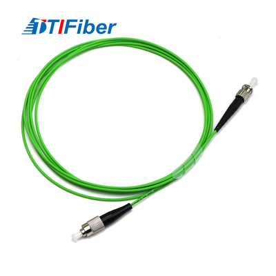 50 / correction optique de fibre de 125um LSZH attacher le simplex à plusieurs modes de fonctionnement d'OM5 FC-ST DX