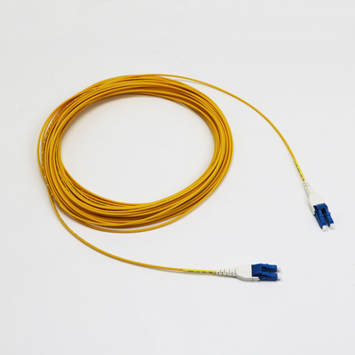 Uniboot LC Fiber Jumper 1M LC UPC à LC UPC mode unique G657.A1 BendInsensible 2mm LSZH Faible perte 0,15dB Cordon de patch de fibre