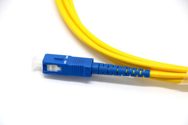 Le câble de correction de mode unitaire de G652D, correction à fibres optiques mène le Sc/UPC de SX recto