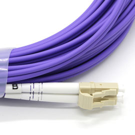 Le câble duplex de correction de fibre multimode a adapté la couleur aux besoins du client avec le connecteur de LC/UPC