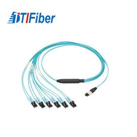 10 la correction à fibres optiques à plusieurs modes de fonctionnement du gigabit 50/125 mène OM4 la corde de pullover de noyau de la femelle 8