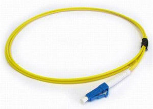 Tresse optique de fibre de St de CATV LAN WAN diamètre de câble de 2.0mm/de 3.0mm