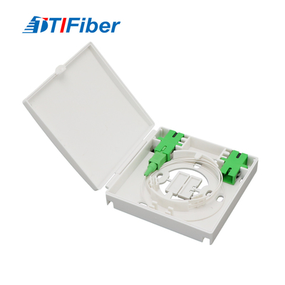 Le Sc/RPA UPC 2 met en communication 86 le type fibre Mini Termination Box optique FTTH fixé au mur