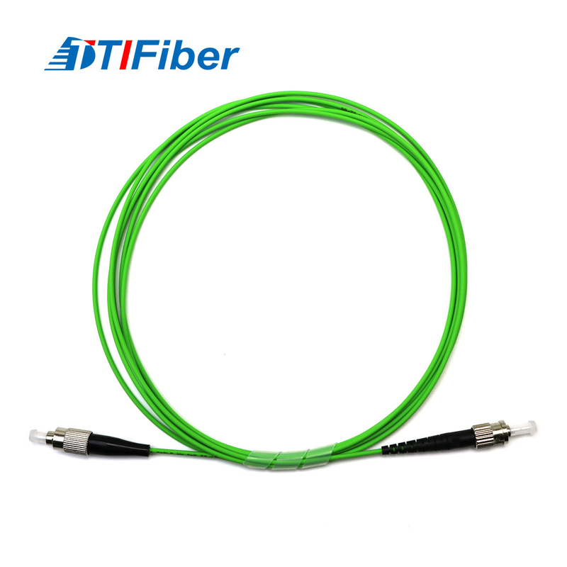 50 / correction optique de fibre de 125um LSZH attacher le simplex à plusieurs modes de fonctionnement d'OM5 FC-ST DX