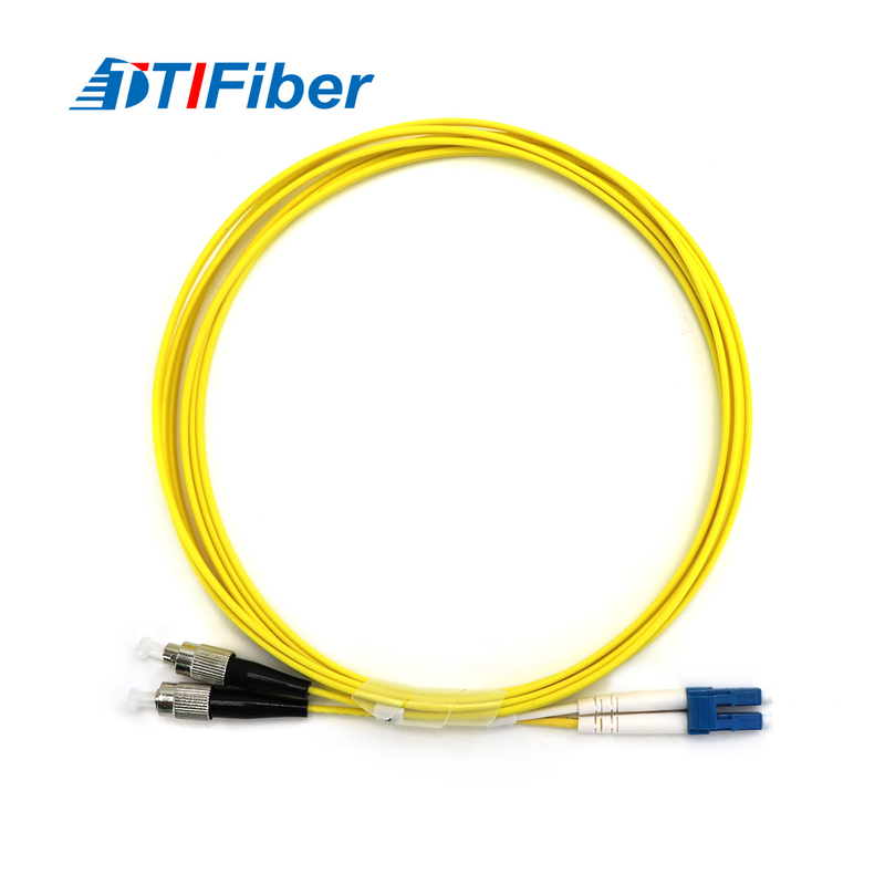 correction optique unimodale de fibre de duplex de 2m attacher 9/125u FC/UPC à LC/UPC