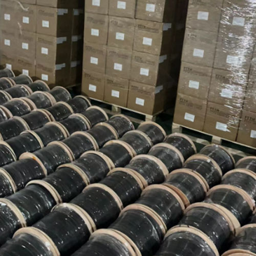 Usine d'approvisionnement Prix bon marché OEM ODM FTTH GJYXFCH GJYXCH Câble optique de dérivation fibre LSZH Veste Double cœur